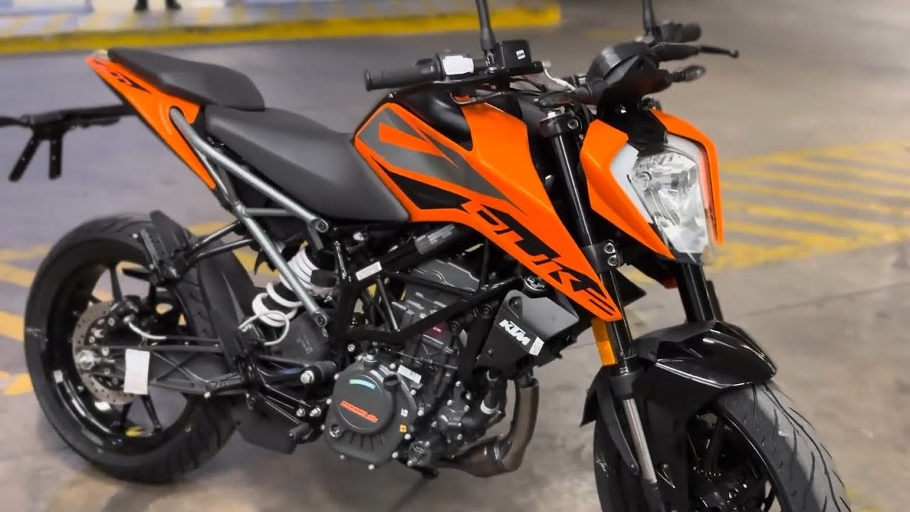New KTM Duke 200 2026 🤯 // It broke when we started it 🔥 // New
