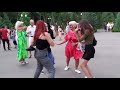 А мы гуляем!💃🕺👍/Зажигательные танцы в парке Горького Харьков июль 2021