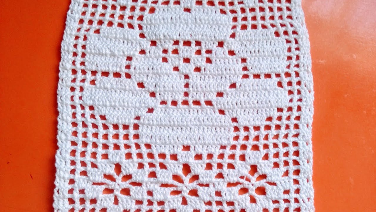 Trilho de mesa de crochê parte 1 com rosa e ponto aranha