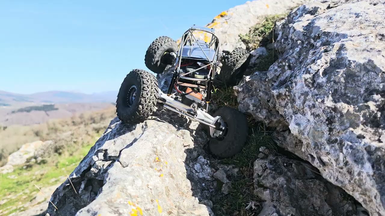 Probando el Crawler tubular moonbugg 4WS/ nos quedamos sin 🪫 en el móvil 📱😅😅