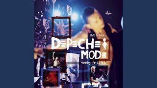 Смотреть клип A Pain That I'M Used To (Live In Milan)