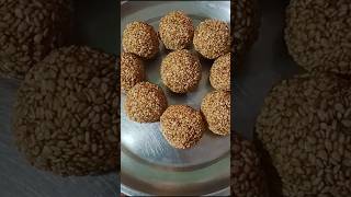 तल गड लडडTil Gud Ladoo