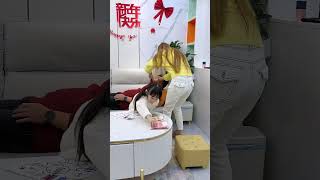 閨女果然是漏風小棉襖，�...