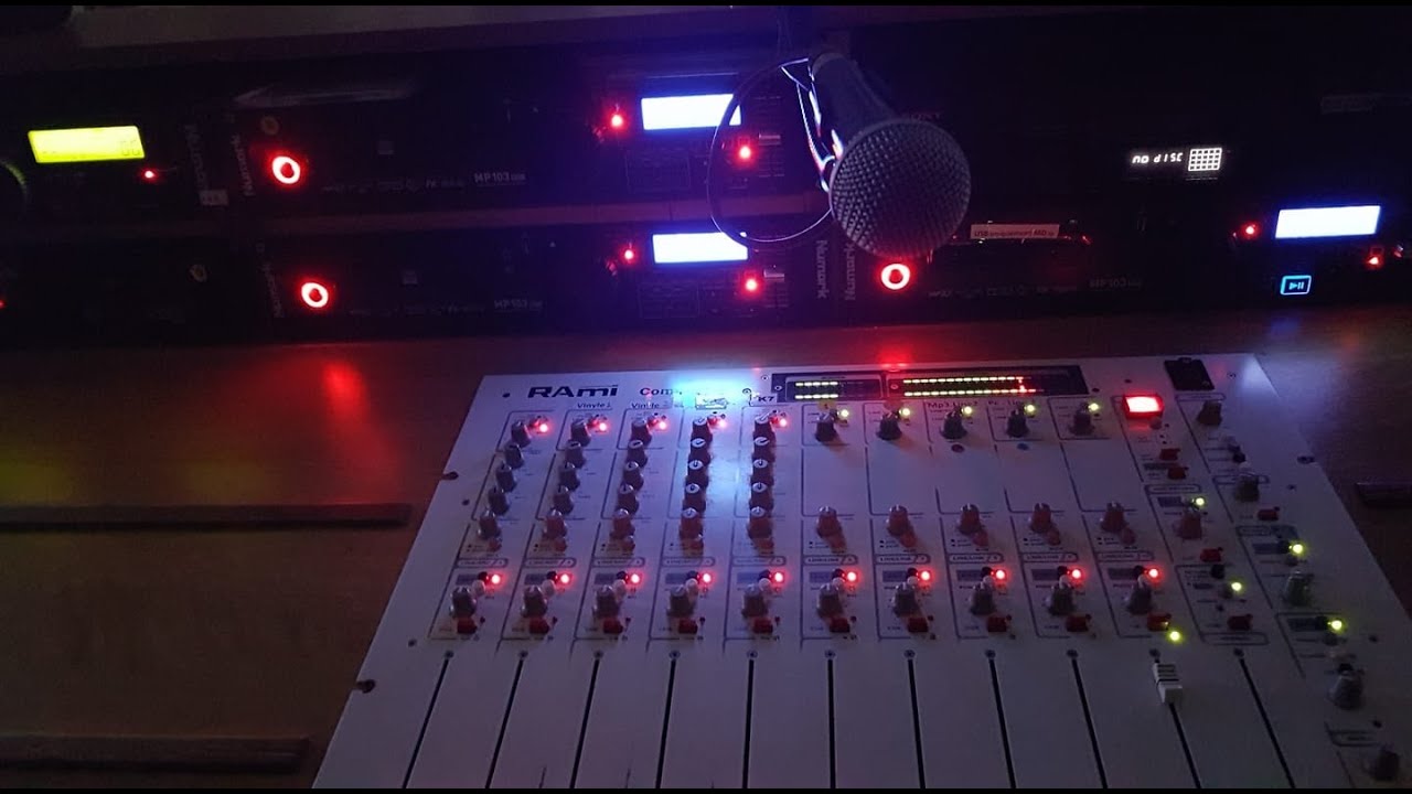 Triage FM La radio que l'on aime - YouTube