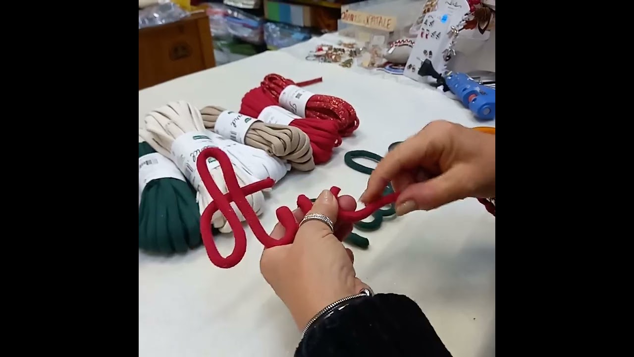 scritte con Tricotin