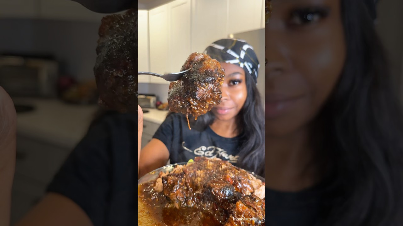 Oxtail Rice & Peas 🤤🔥 Cooking for my Hungry Husband 🥰 Episode 32! Hehee 🤭