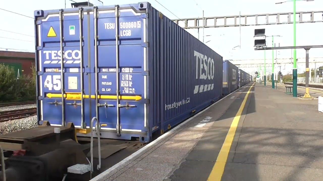 66424 4V44 Daventry Drs Tesco   Wentloog Freightliners