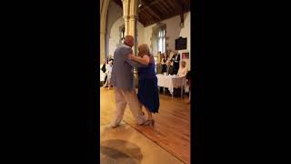 La Pantera & Ann Froud Demonstrate Off Axis Tango