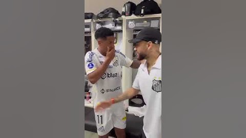 NEYMAR INVADE VESTIÁRIO DO SANTOS E SURPREENDE ÂNGELO | #shorts | sportv
