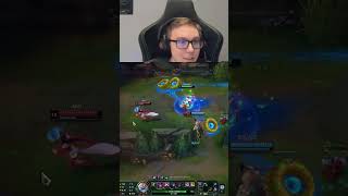 HOW TO HAVE FUN TOPLANE 🤗 #trending #leagueoflegends