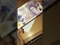 Tutorial - How to know if a £20 note is real or fake.