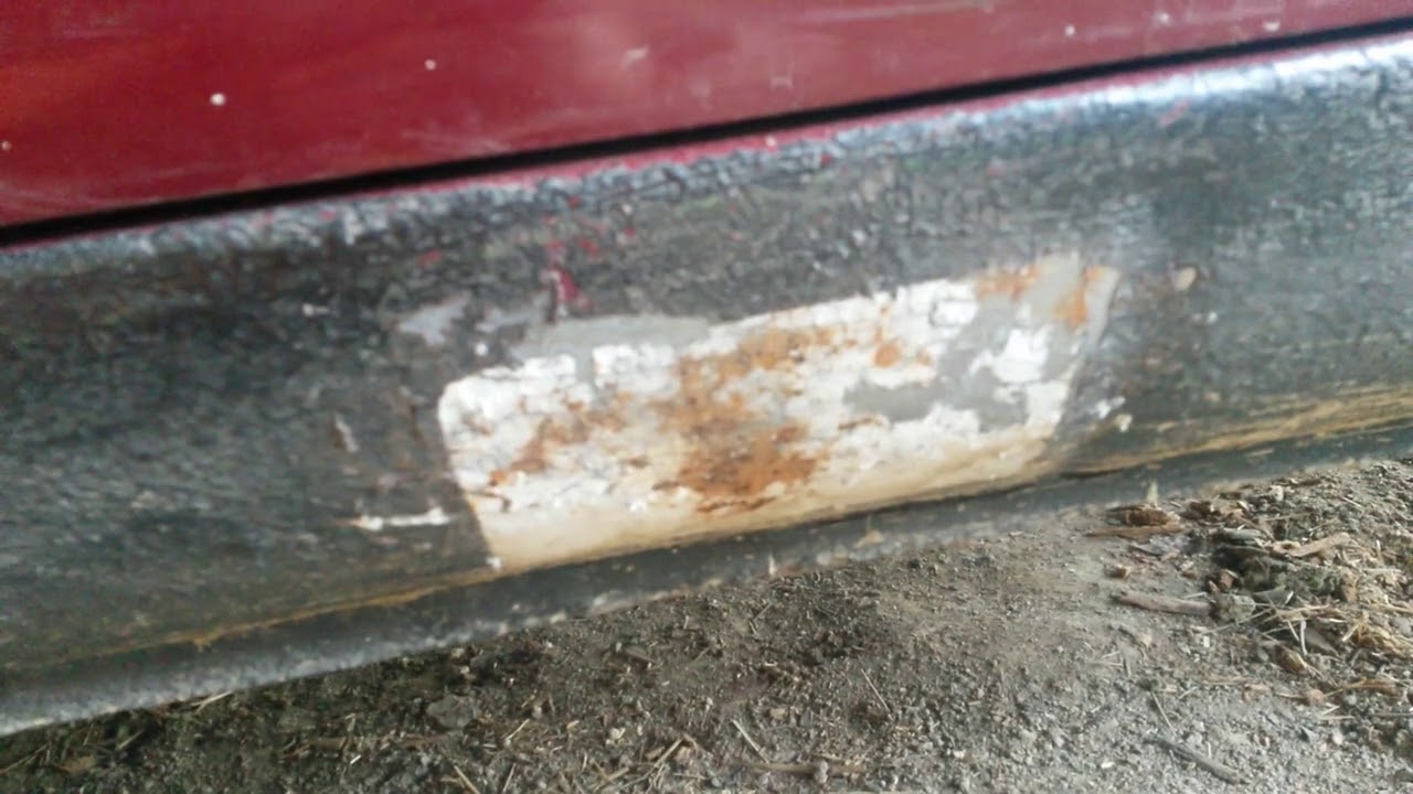 Dacia 1300 Z15P03 Curăţat vopsea aripă spate şi prag