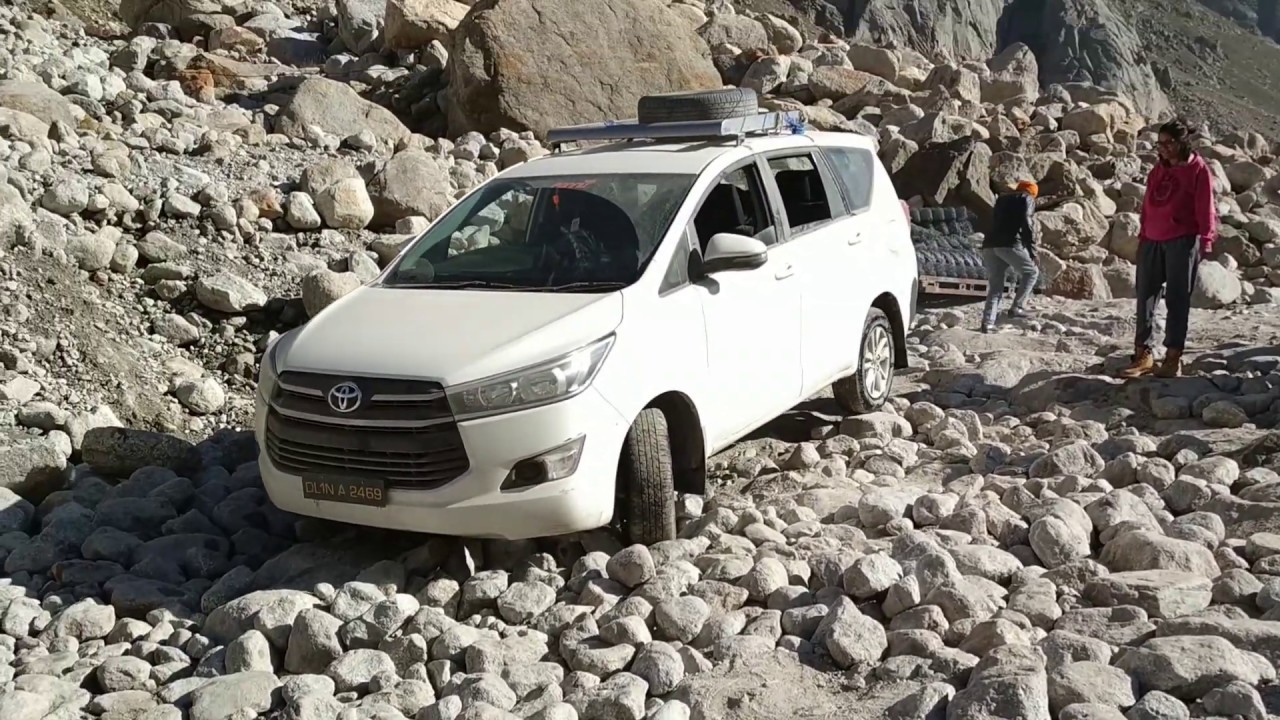 Himachal Offroading - Old Innova v/s New Innova Crysta in Manali-Kaza Road (Spiti Valley)