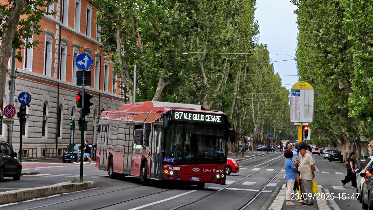 Solaris urbino 12m cng matr 3793  di atac roma in servizio sulla linea 490