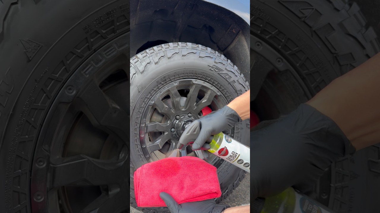 Средство Gold Rush идеально подходит для точечной очистки, когда я немного перебарщиваю с нанесен...