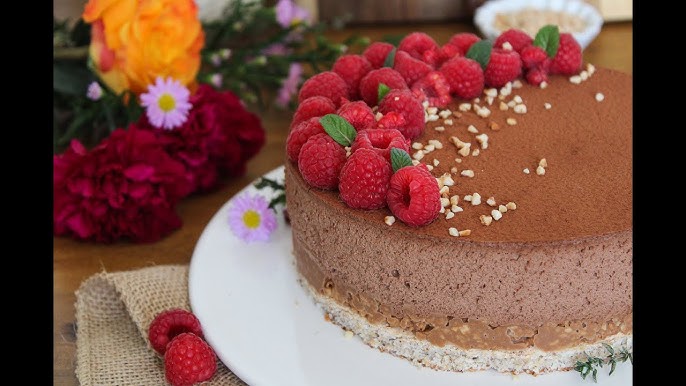 Layer cake framboise et chocolat blanc - Recettes - EpiSaveurs