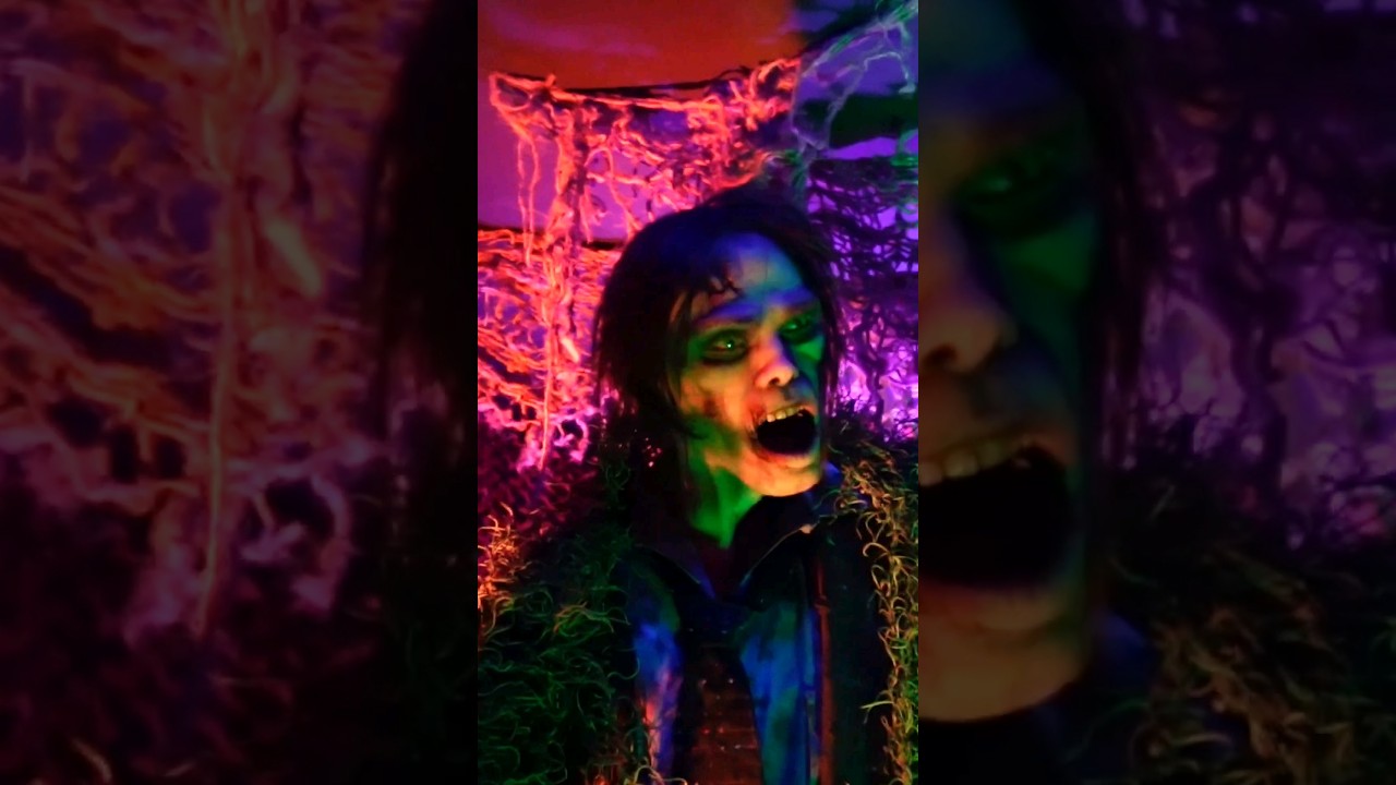 Crazy Insane Zombie Animatronic #shorts