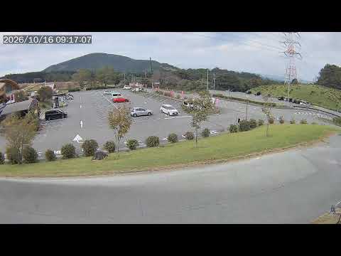 西原村 萌の里 駐車場 のライブ映像