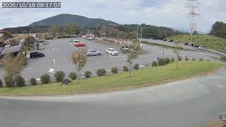 西原村 萌の里 駐車場 のライブ映像