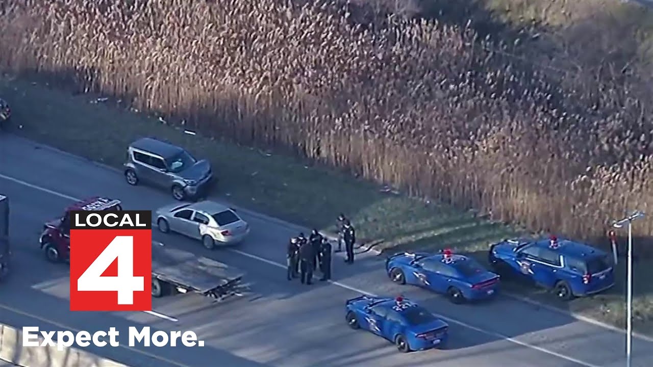Man shot in southwest Detroit drives to police on side of I-75 - YouTube