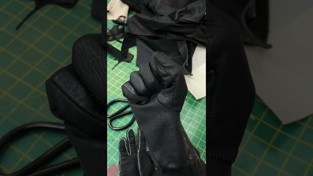 перчатки из кожи / portal ame 