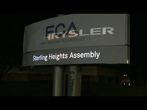 Ford, GM, FCA to increase social distancing, change shift schedules Ford, GM, FCA to increase social distancing, change shift schedules