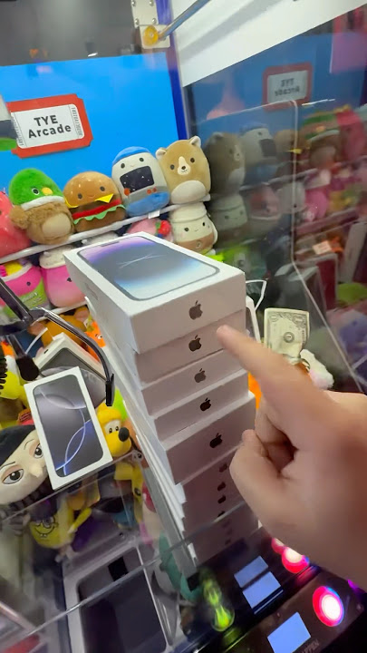 The Ultimate Arcade Game 😧 #shorts #clawmachine #arcade #lifehacks #lifehack #iphone