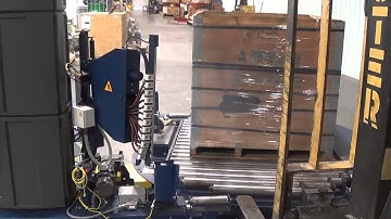 B7022 Lantech QAuto Automatic Stretch Wrapper Turntable Sigma Equipment.