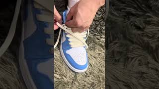How to perfectly laces Jordan 1 Tutorial ❗️ *FIRE*