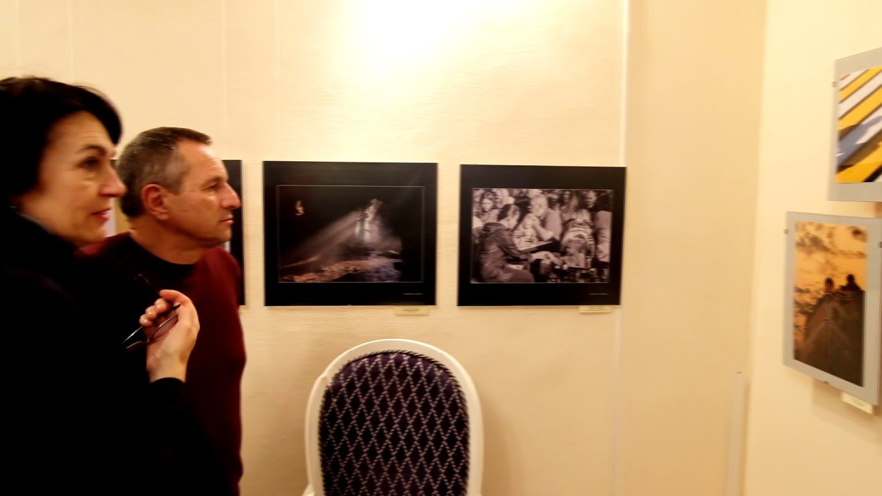 Два корреспондента NewsTracker участвуют в фотовыставке "Скрипка Энгра"