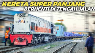 PERLINTASAN NUTUP 9 MENIT GARA-GARA KERETA SUPER PANJANG INI!! Berburu Kereta Api Di Stasiun Kalimas