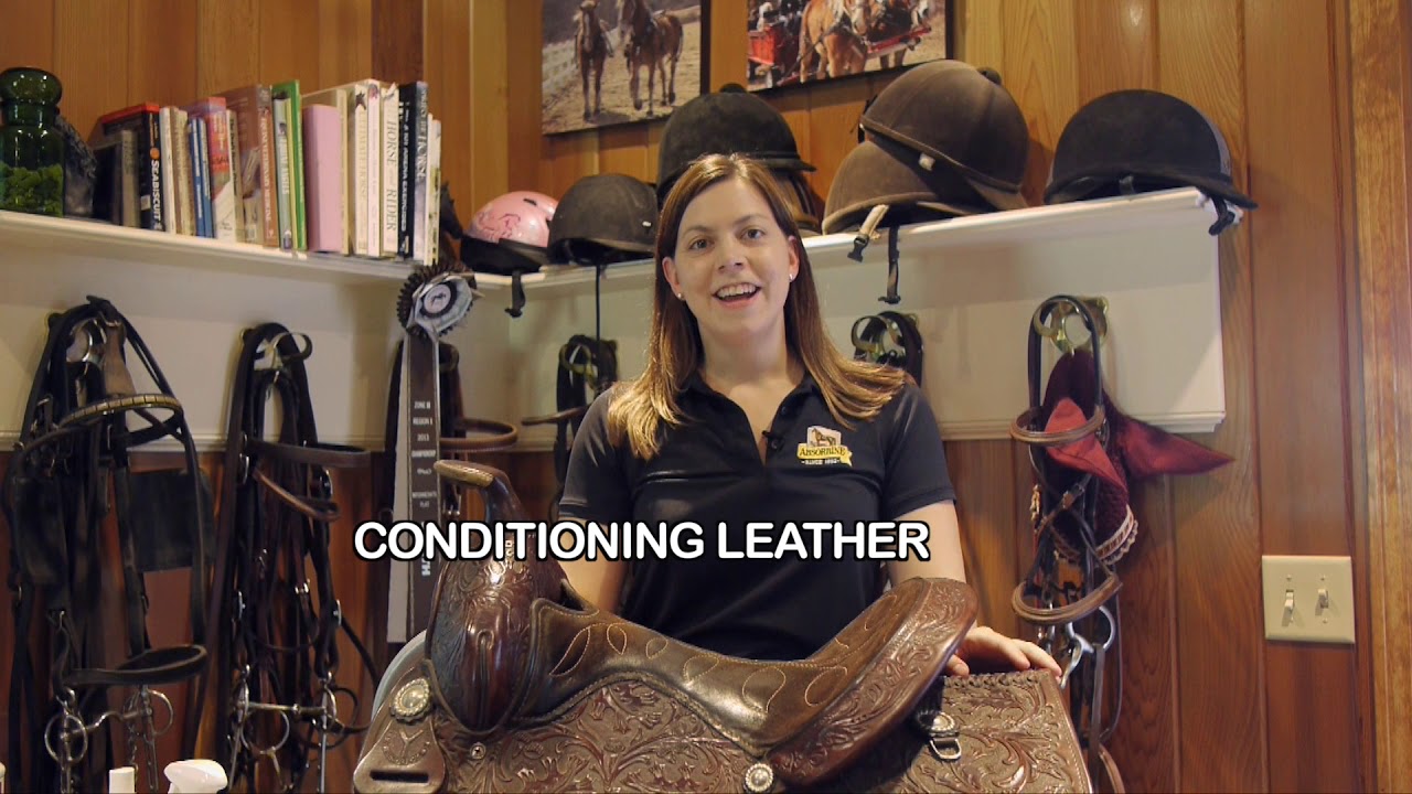 Cleaning Leather Boots With Bickmore Saddle Soap 