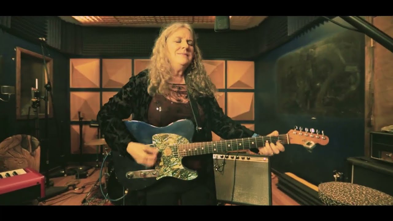 Watch Debbie Bond - Let Freedom Ring (music video) on YouTube Watch Debbie Bond - Let Freedom Ring (music video) on YouTube