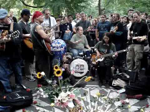 THE MEETLES  In My Life  John Lennon's Birthday @ Strawberry Fields  10/9/09