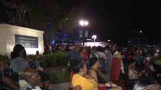 Jacksonville all jazzed up: Hundreds enjoy music festival downtown