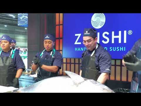 ZENSHI Live Tuna Cutting At IDDBA 2025 249 Lb Bluefin Tuna Presentation
