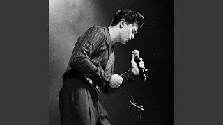 Download Lagu Unchained Melody (Live)