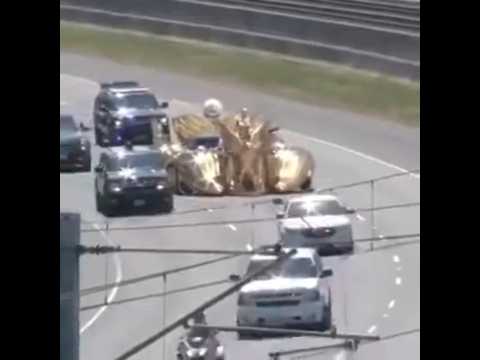 موكب الوليد بن طلال سيارة الوليد بن طلال شاشة سوداء Automobile Viralvideo 