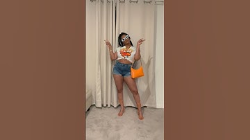 WATCH ME CUT THIS GRAPHIC TEE