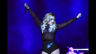 DEMI LOVATO HOTTEST MOMENTS chords