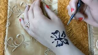 رسم_حنه_ فراشة رقيقه ع اليد رسم حنه الافراح والعرايس والبنات Teaching drawing henna butterflies 2022