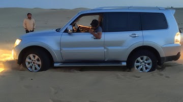 Mitsubishi Pajero self recovery | stuck in desert | desert safari | Pajero Shogun Gen 4