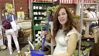 Serena Goes to Market: THE FARM CHICKS VINTAGE & HANDMADE MARKET, Spokane, Washington