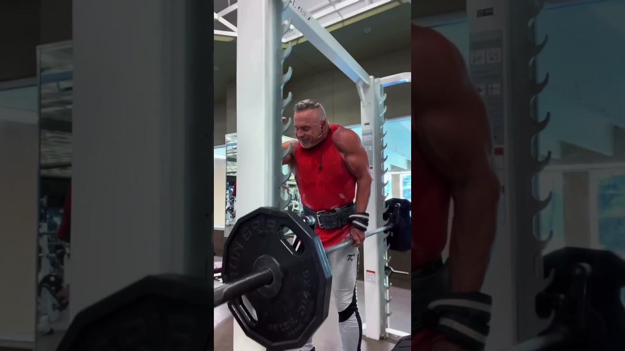 One arm shrugs in the Smith machine are a great way to get that little extra range of motion