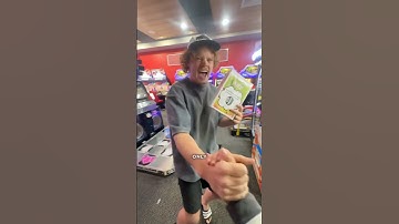 This is the best arcade game in the world!!￼