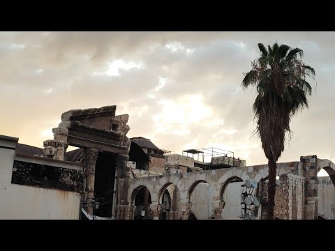 بقايا معبد جوبيتير الروماني في دمشق مقابل المدخل الرئيسي للجامع الأموي