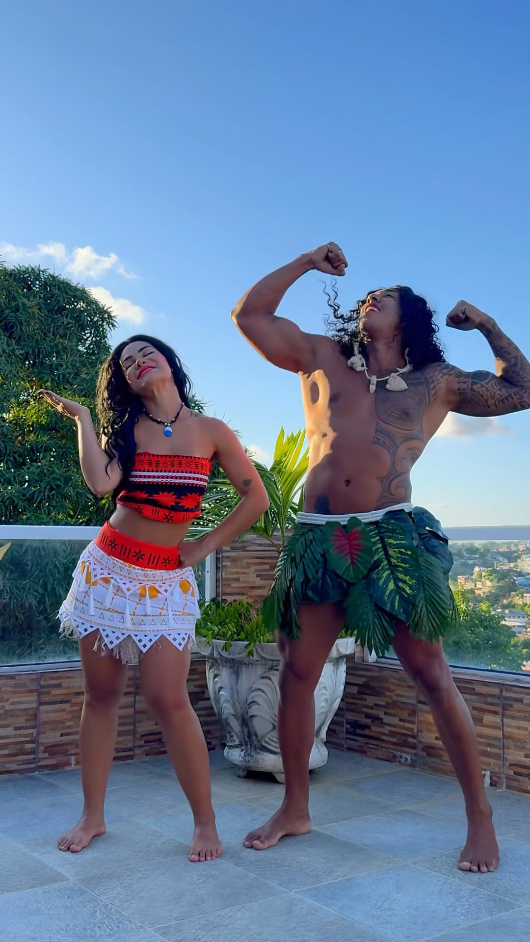 Quem gosta das nossas fantasias?​⁠@mayca.brasil #transition #moana #maui #fantasy