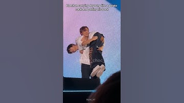 All those hours in gym has really paid off 💚 #haechan #doyoung #nct127