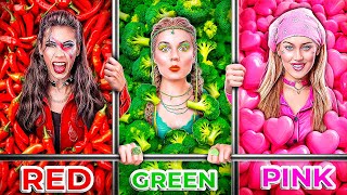 I Trapped in Girls Only Jail! Types of Girls in Jail! screenshot 3