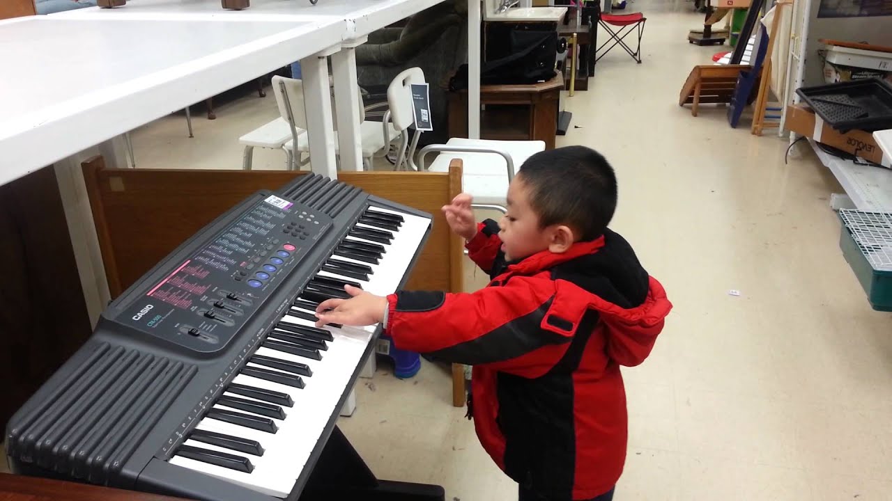 Ethan play piano2.mp4 - YouTube